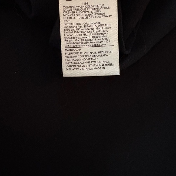 GAP Black Maxi Skirt - Sleek Bias Silhouette - Picture 4 of 4